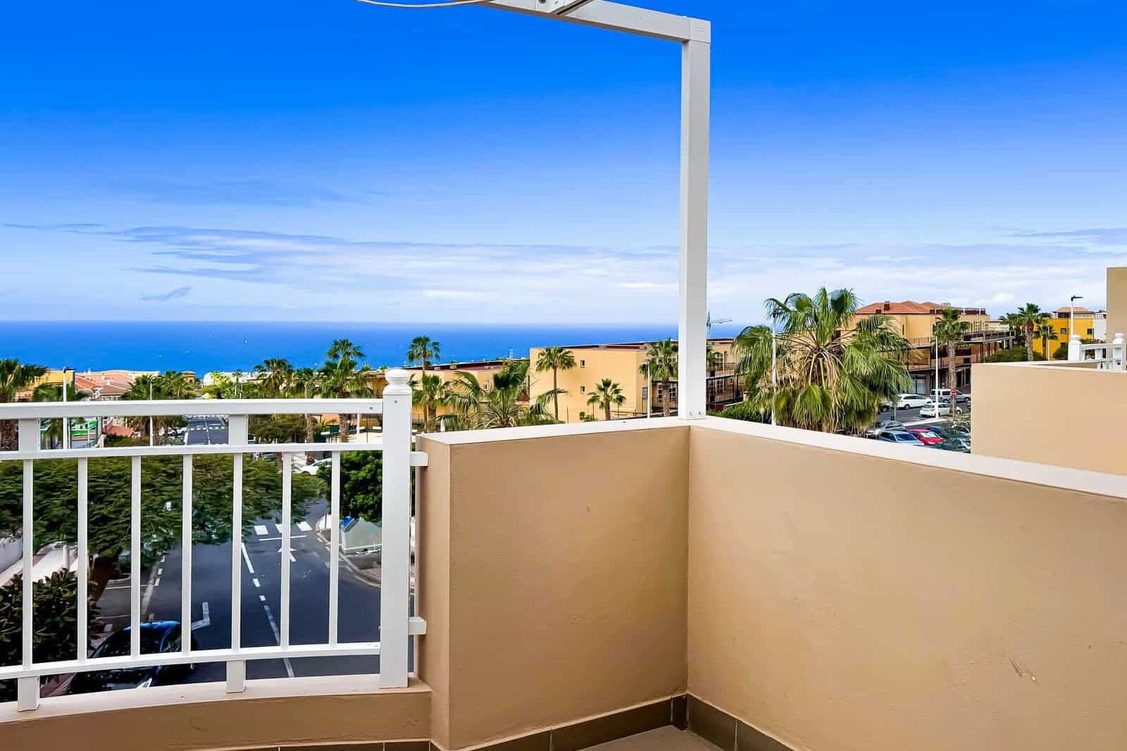 Таунхаус на продаж в Adeje, південь Tenerife