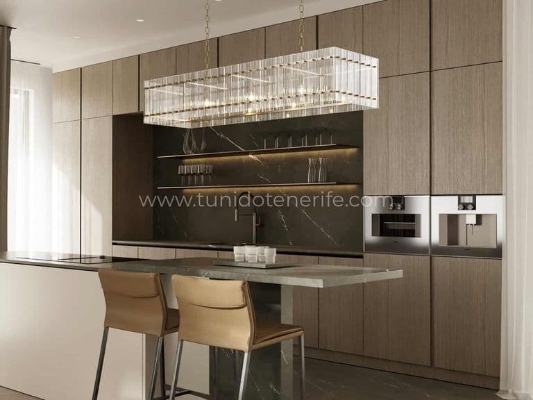 Bucătărie modernă cu insulă și scaune de design