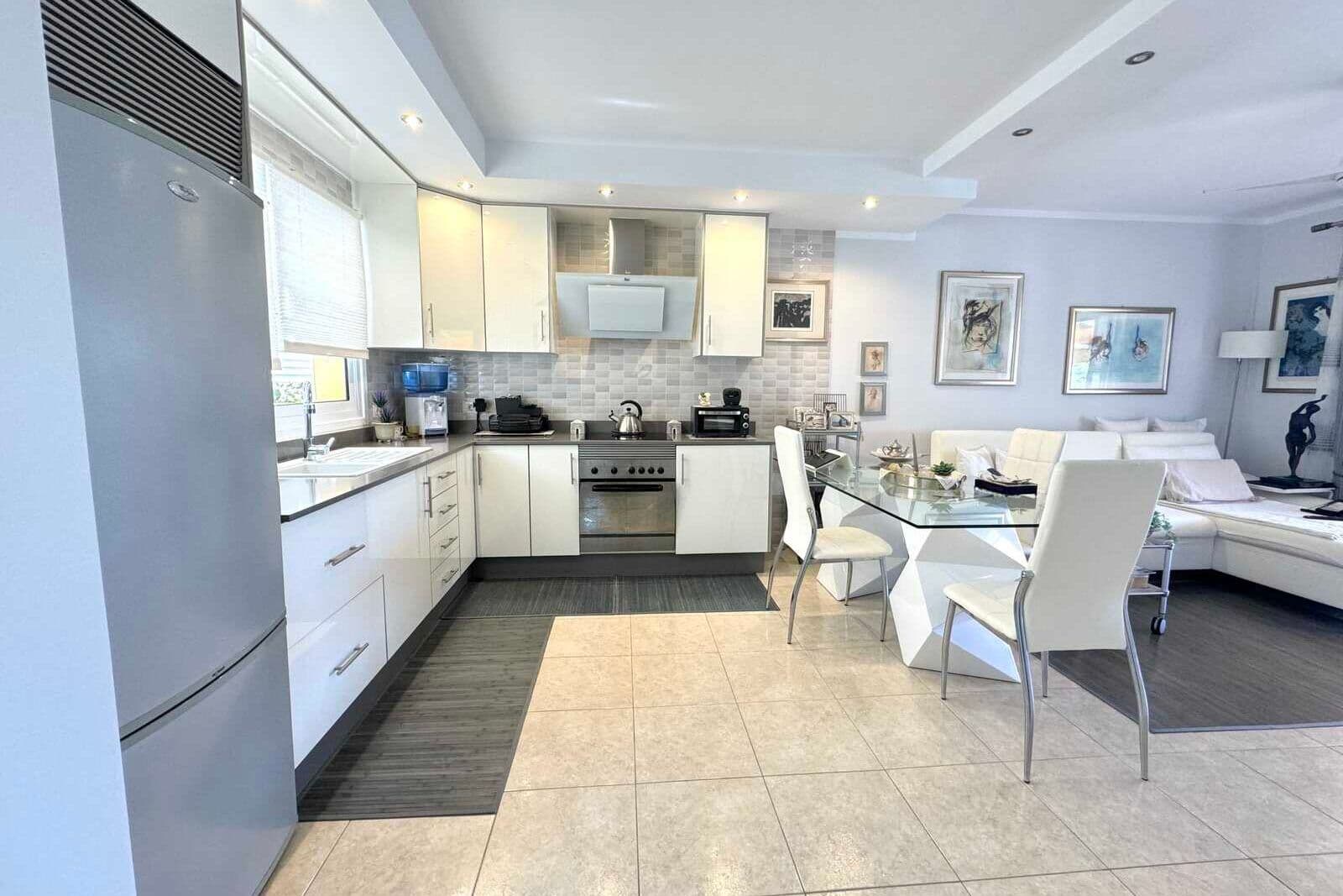 Apartment for sale in Madroñal de Fañabe, Costa Adeje