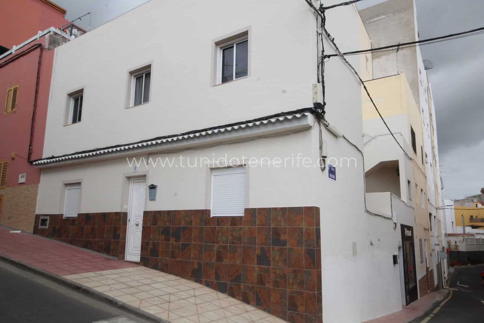 House for sale in La Camella, Arona (Tenerife)