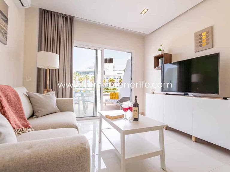 Appartement à louer en bord de mer à El Duque, Costa Adeje