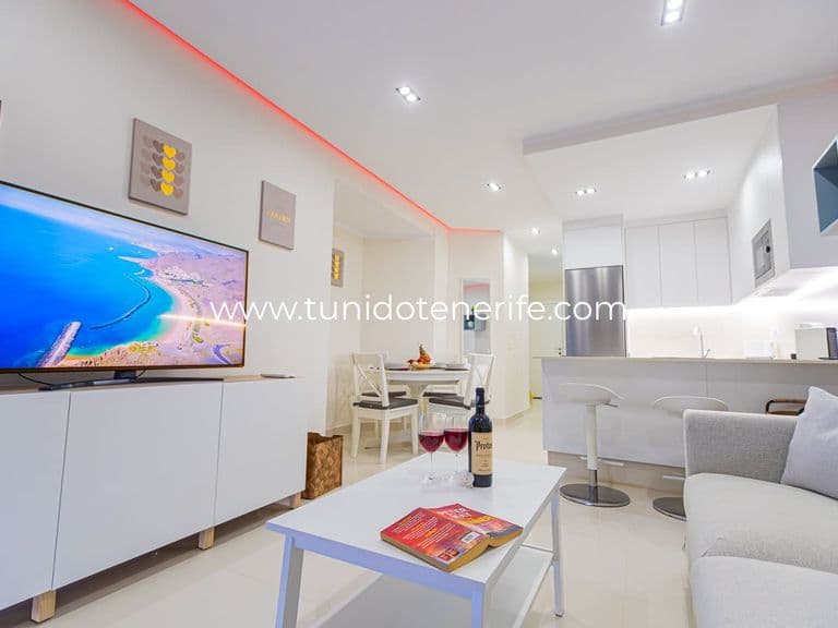 Appartement à louer en bord de mer à El Duque, Costa Adeje