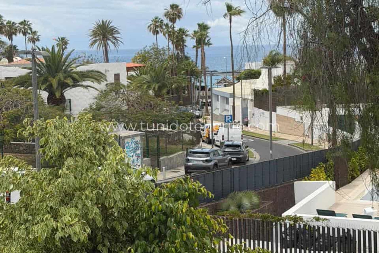 Вілла на продаж у Playa de las Américas, південь Tenerife