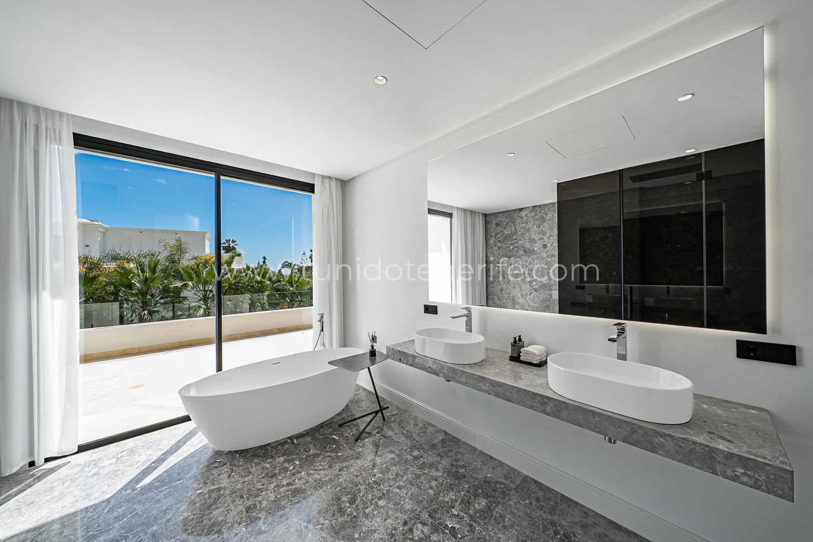Villa de lujo en venta en la Milla de Oro de Marbella