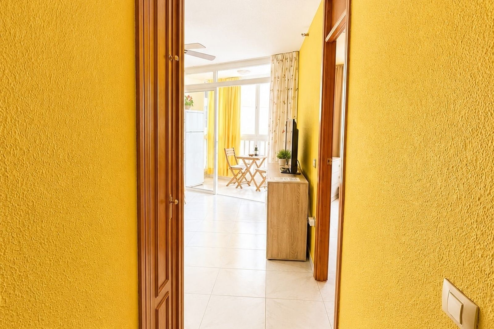 Apartamento luminoso en Torres de Yomely, Las Américas