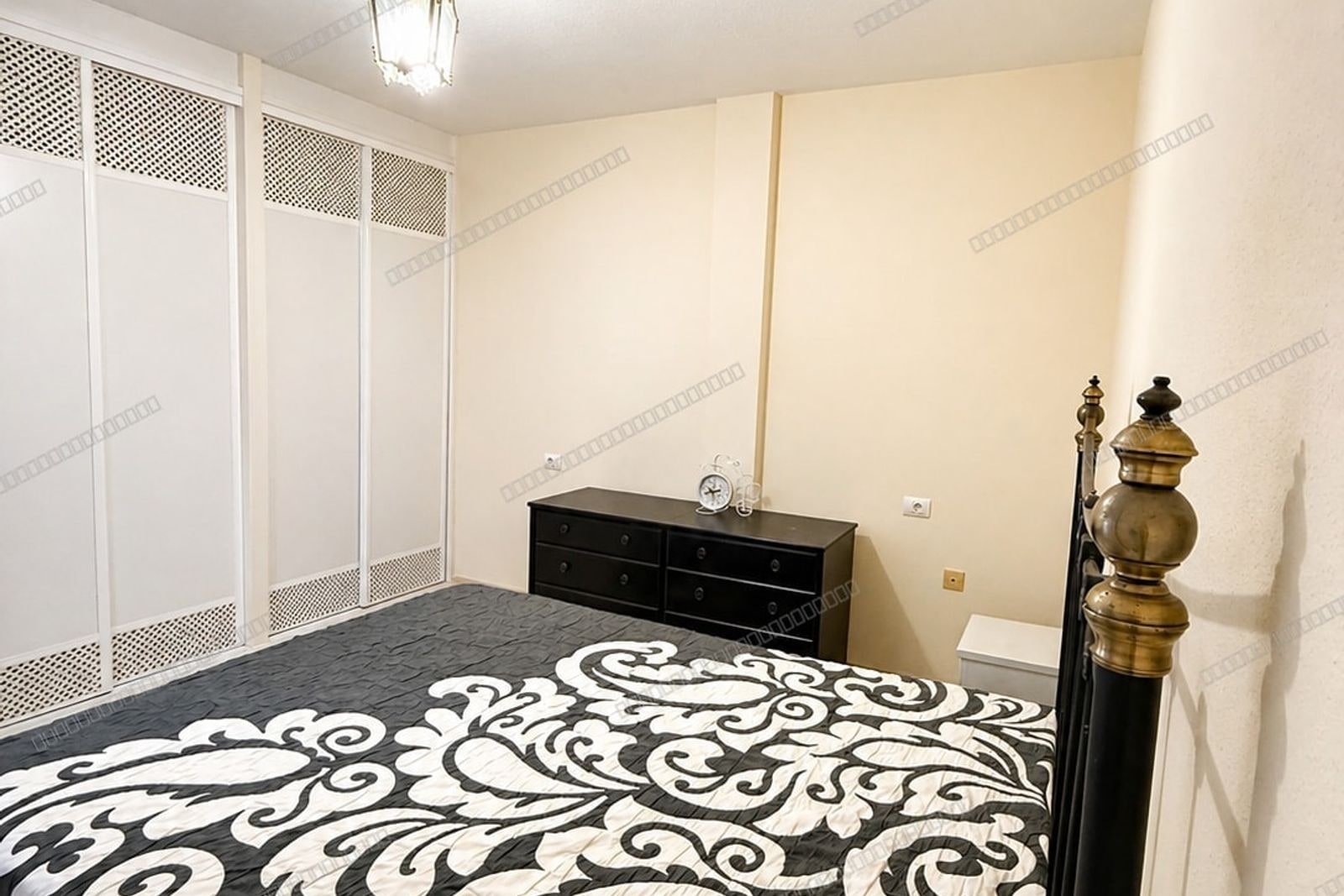 Apartamento en venta en Chayofa con terraza y piscina comunitaria