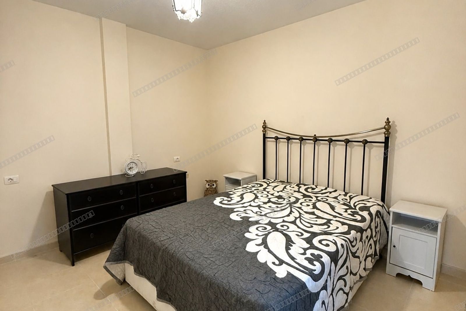 Apartamento en venta en Chayofa con terraza y piscina comunitaria