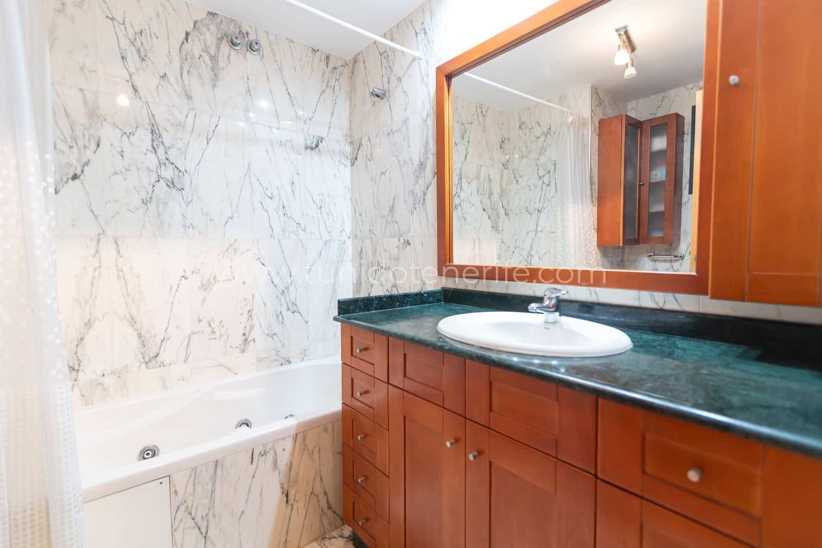Appartement à vendre à El Madroñal de Fañabe, Costa Adeje