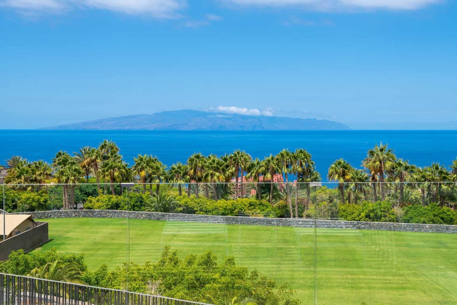 Апартаменты на продажу в Abama Resort, Tenerife Sur