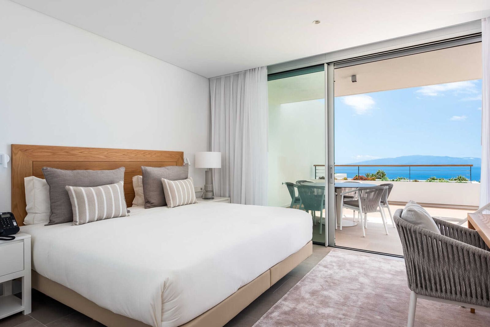 Апартаменты на продажу в Abama Resort, Tenerife Sur