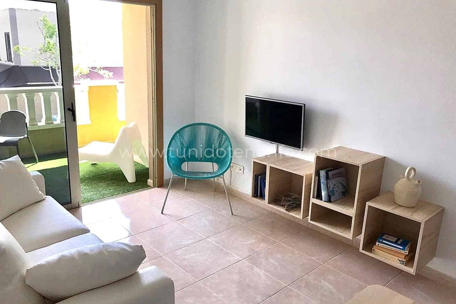 Apartament în El Médano cu living luminos și terasă