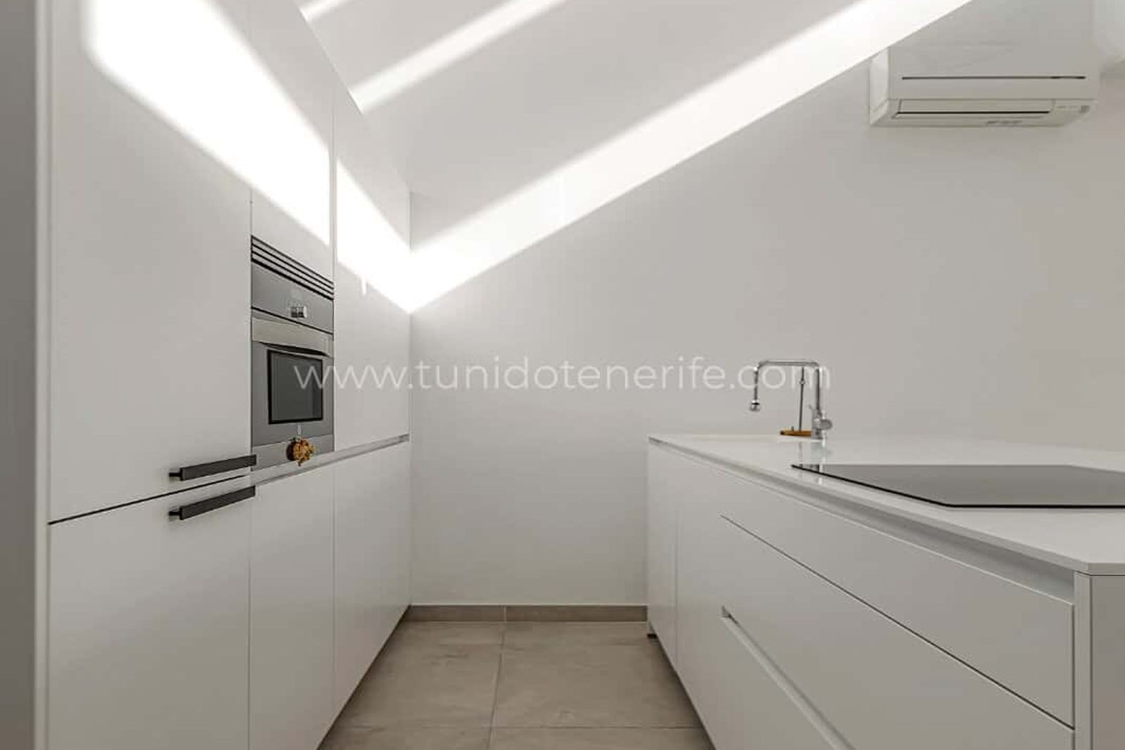 Villa à vendre à La Caleta, sud de Tenerife