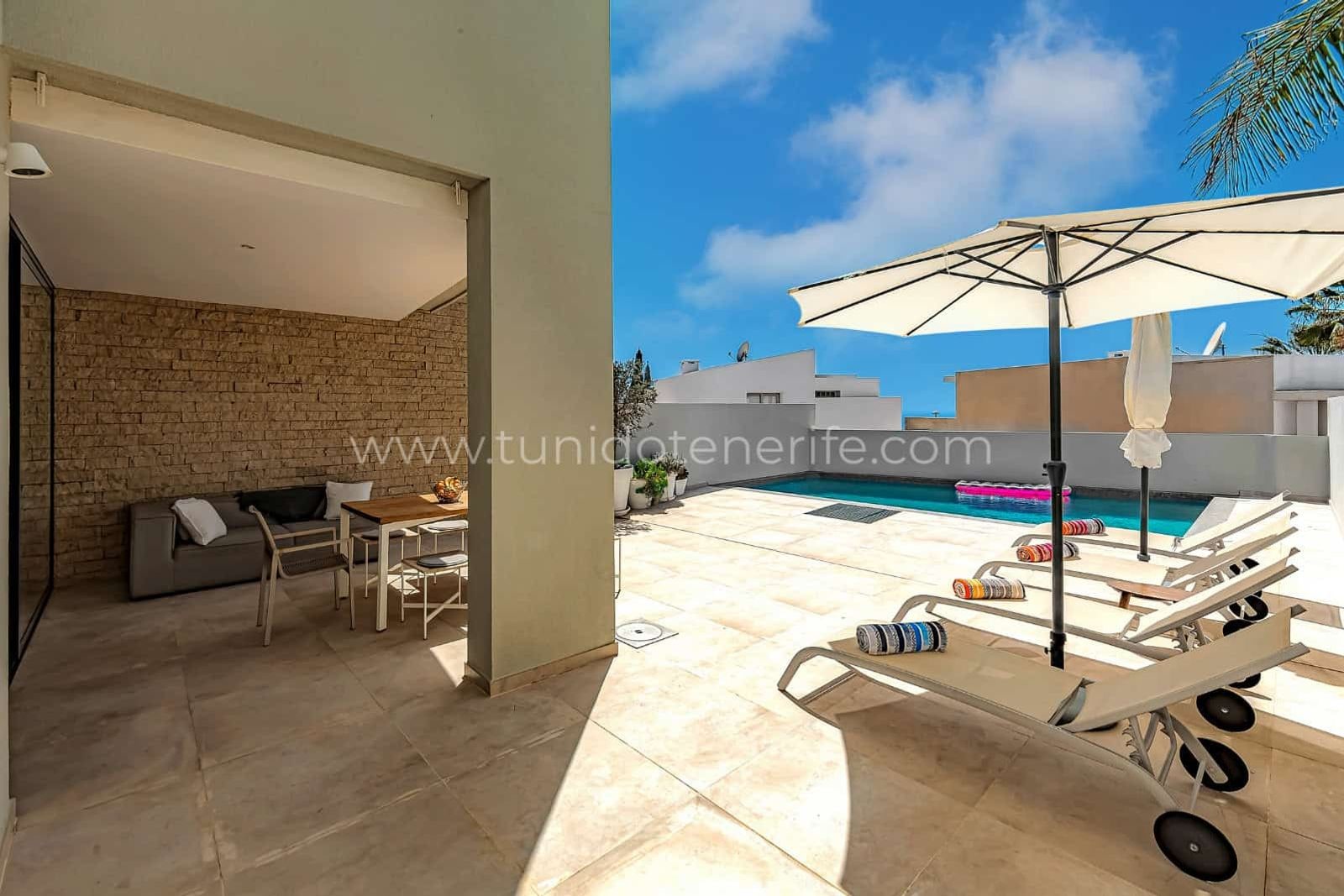 Villa à vendre à La Caleta, sud de Tenerife