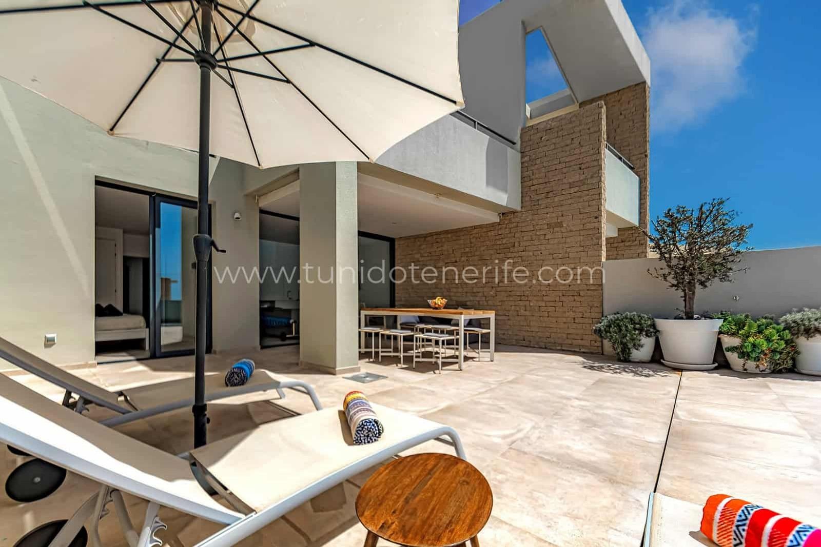 Villa à vendre à La Caleta, sud de Tenerife