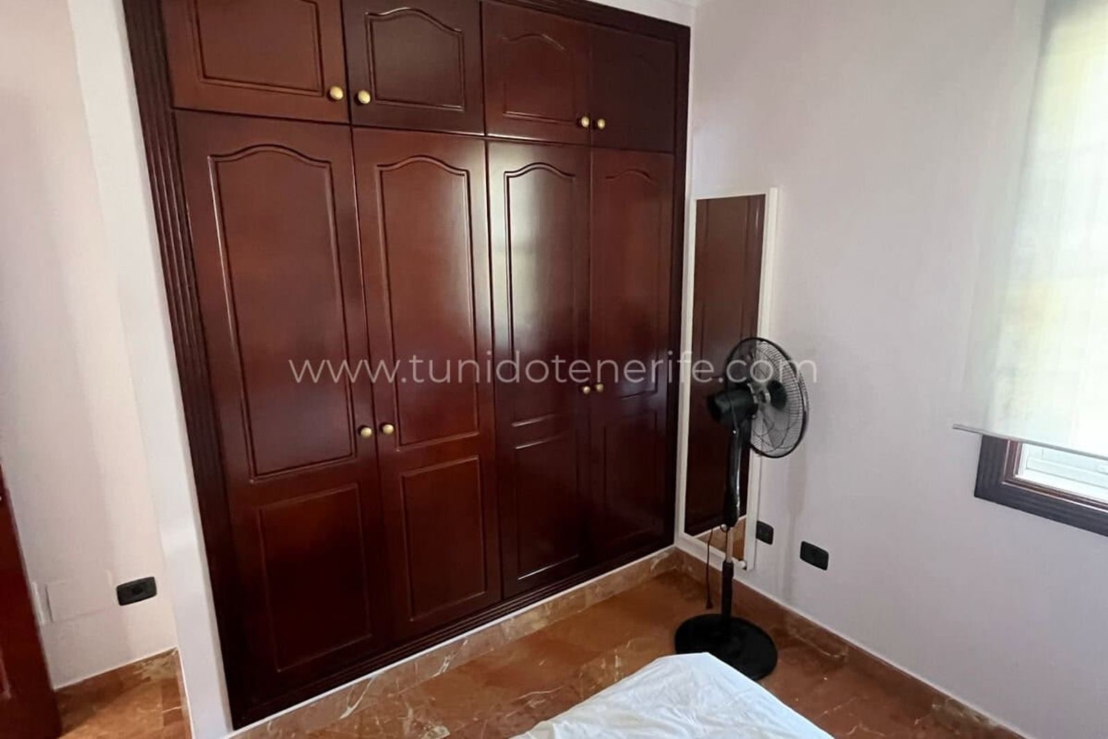Будинок на продаж в Adeje, південь Tenerife
