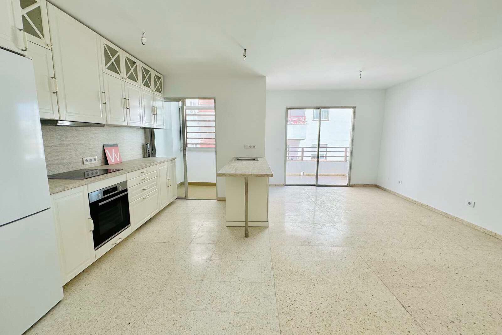 Apartament de vânzare în Costa Adeje, San Eugenio Bajo