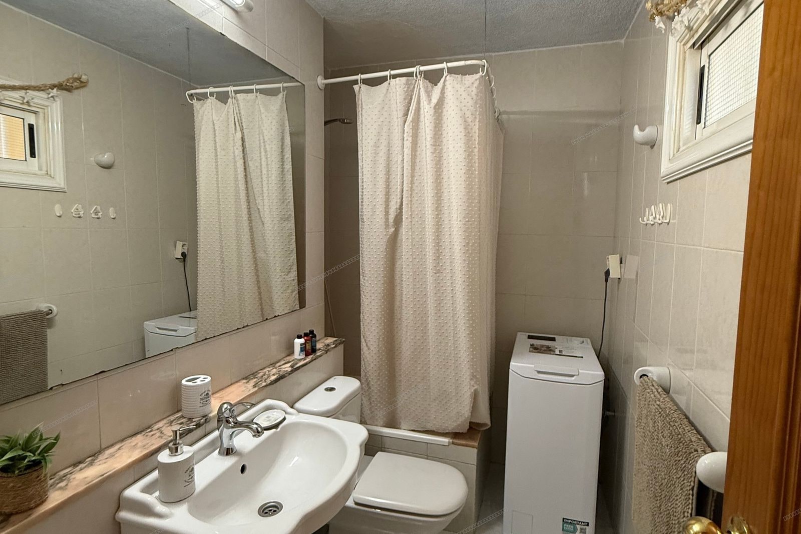 Apartamento luminoso en Torres de Yomely, Las Américas