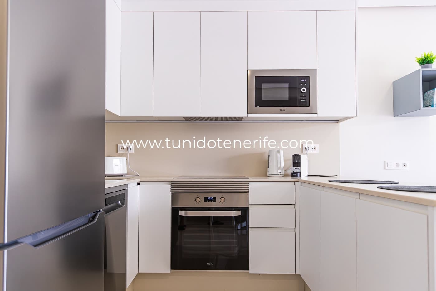 Appartement à louer en bord de mer à El Duque, Costa Adeje