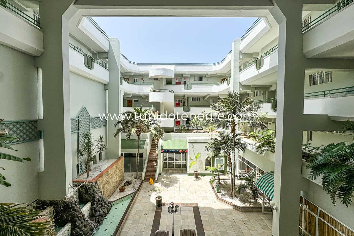 Appartement à louer en bord de mer à El Duque, Costa Adeje