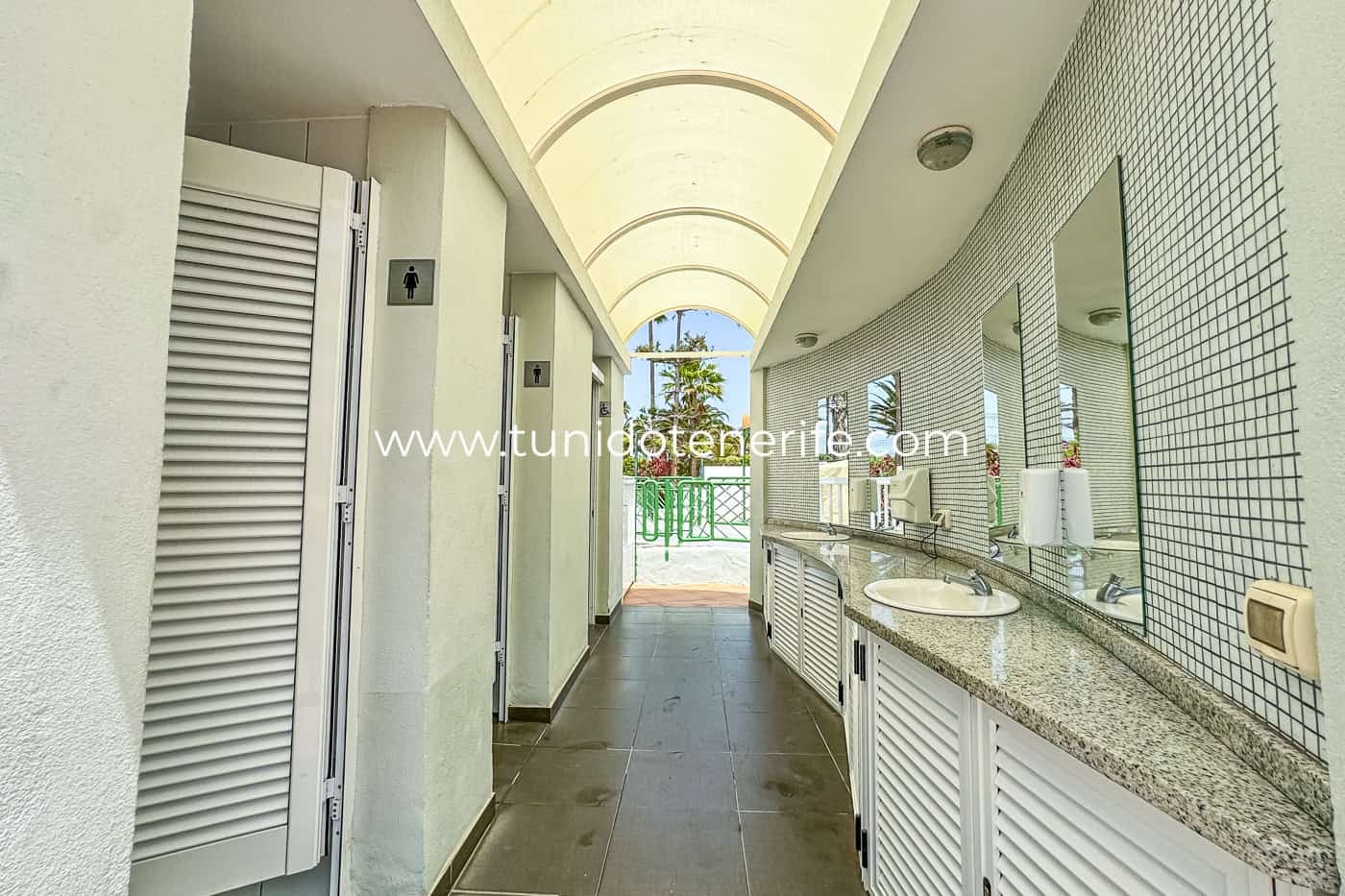 Appartement à louer en bord de mer à El Duque, Costa Adeje