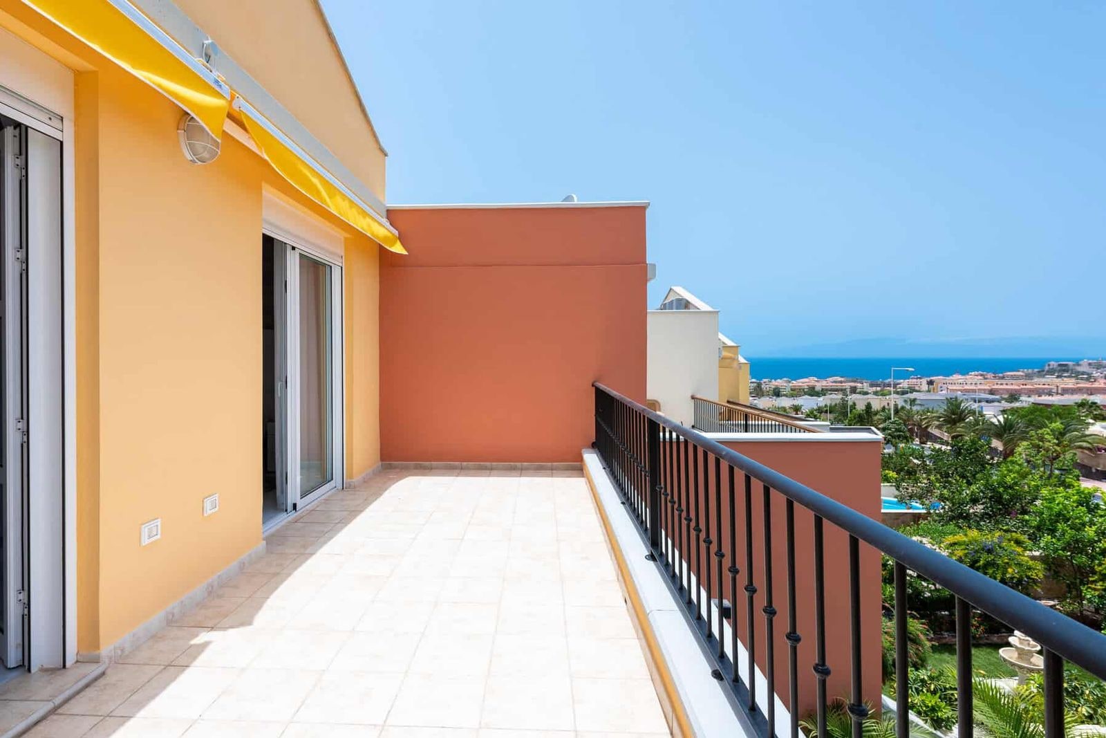 Дуплекс в оренду в El Madroñal de Fañabe, Costa Adeje