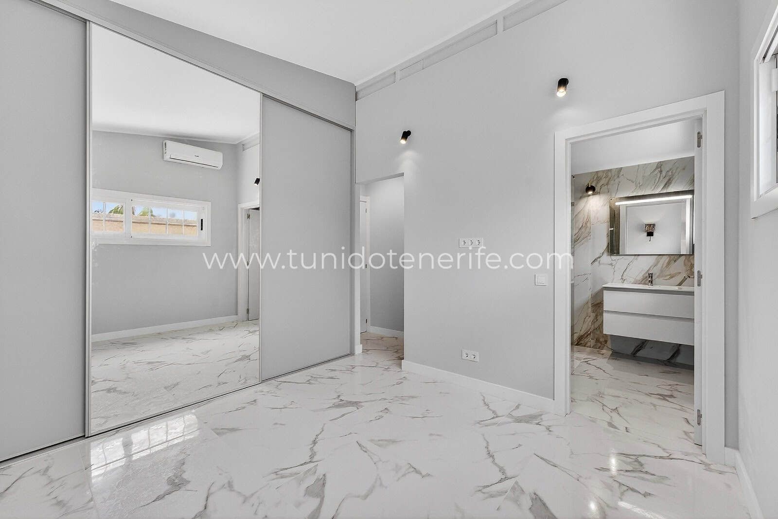 Villa en venta en Chayofa, Arona (Tenerife Sur)