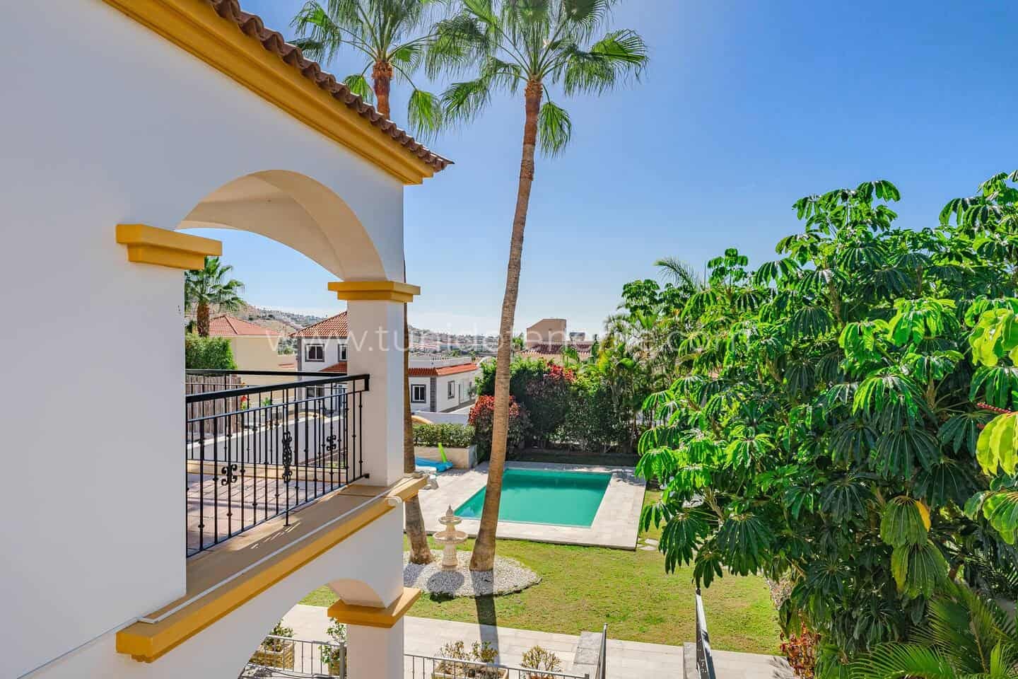 Vilă de vânzare în El Madroñal de Fañabe, Costa Adeje