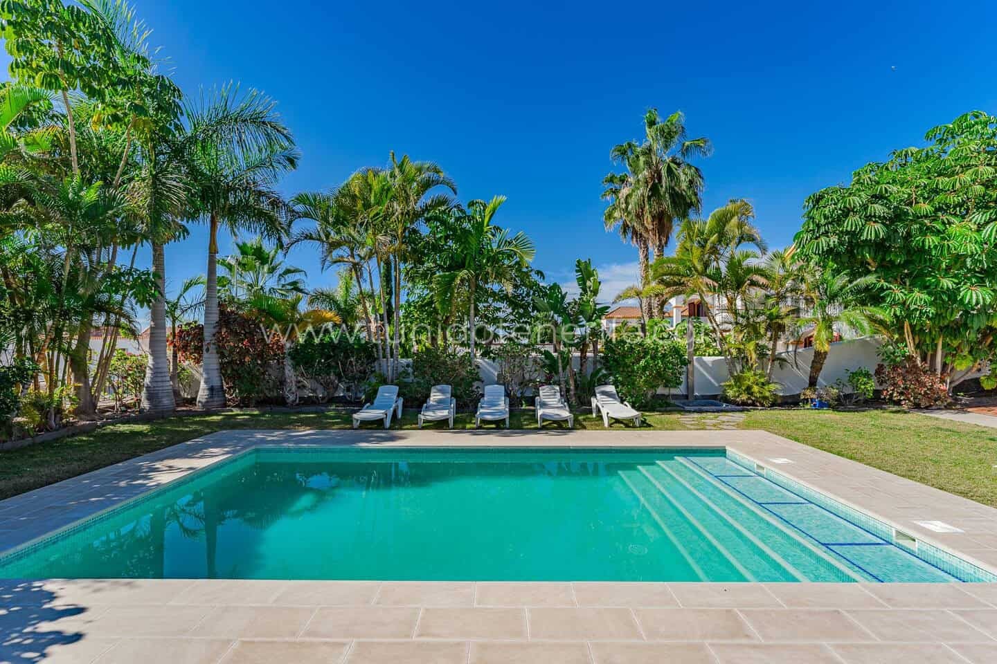 Vilă de vânzare în El Madroñal de Fañabe, Costa Adeje