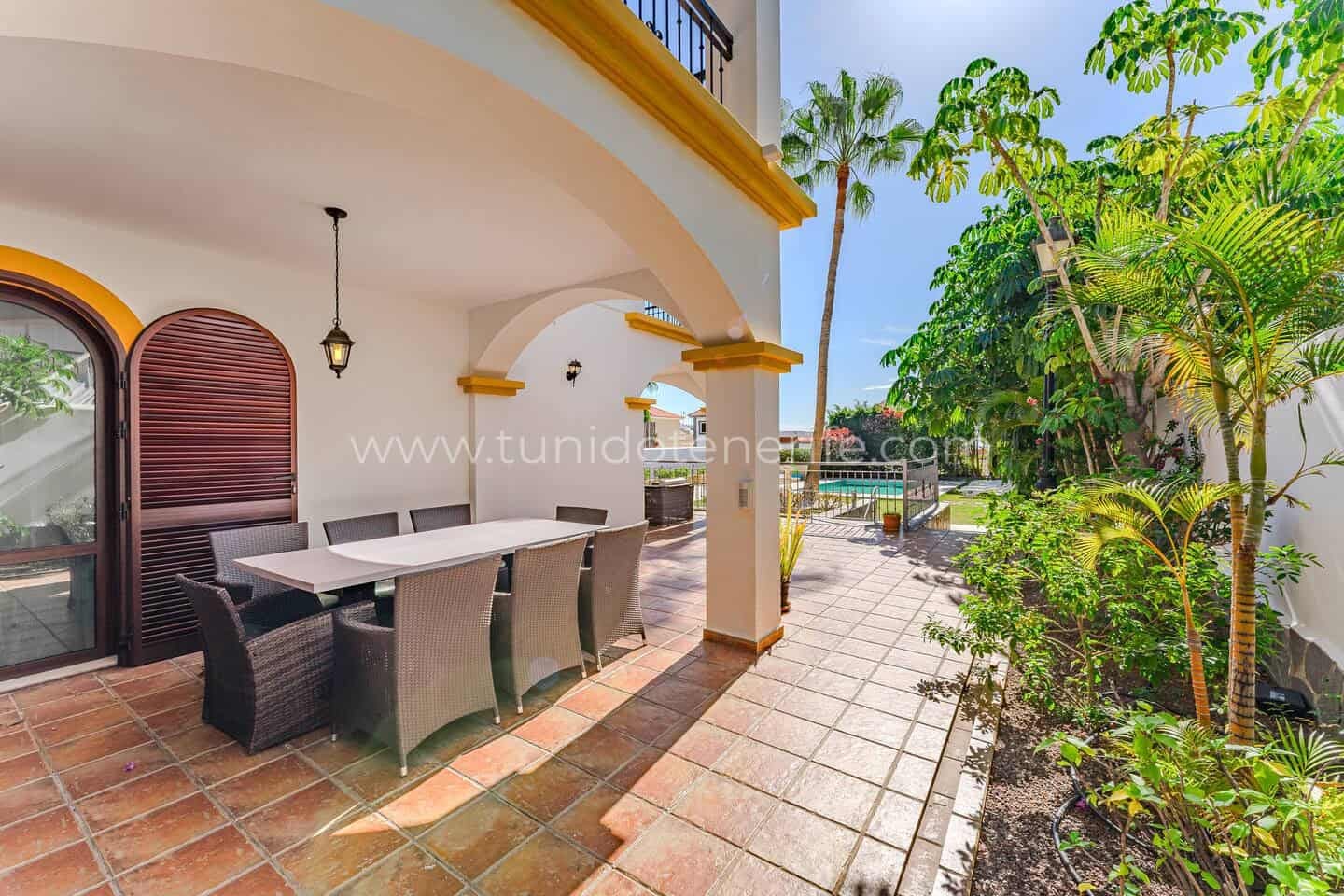 Vilă de vânzare în El Madroñal de Fañabe, Costa Adeje