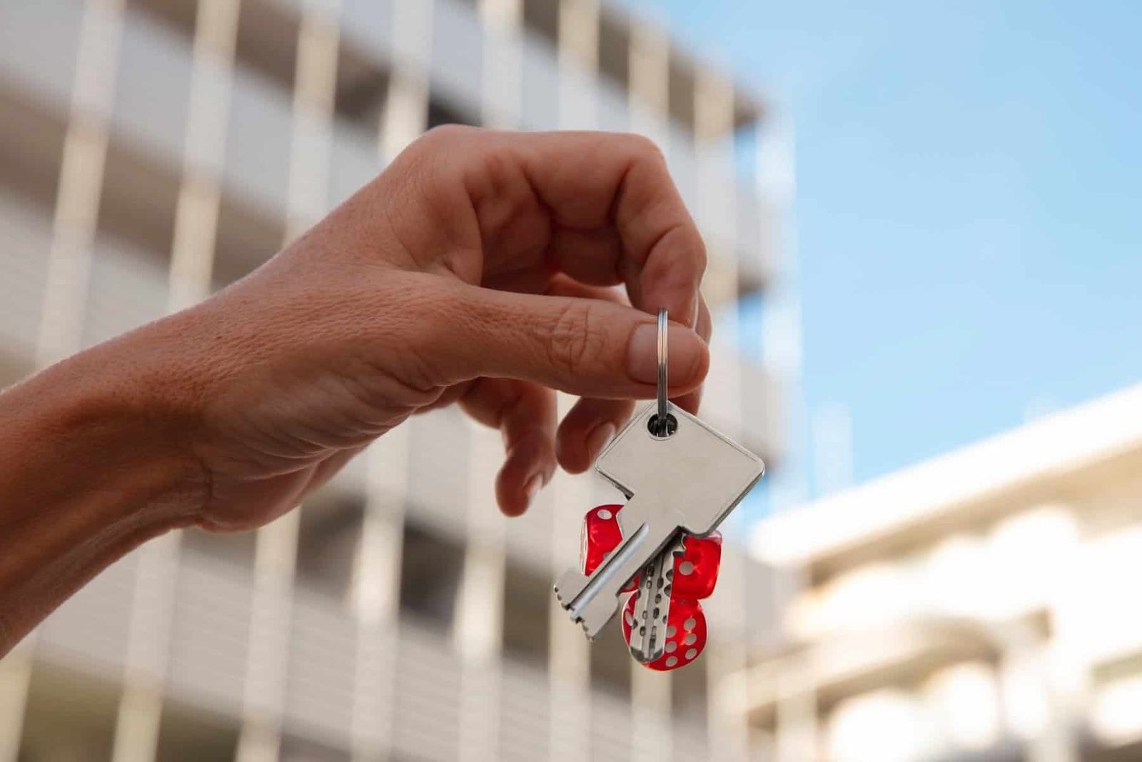 Errores al Comprar una Propiedad en Tenerife (y Cómo Evitarlos)