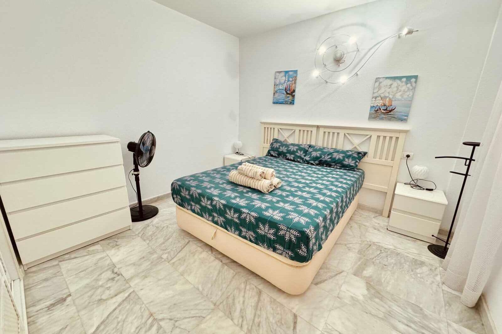 Квартира на продажу в Los Cristianos, юг Тенерифе