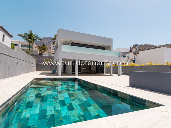 Villa en Venta en Tenerife Sur, Madroñal de Fañabe, Tu Nido Tenerife