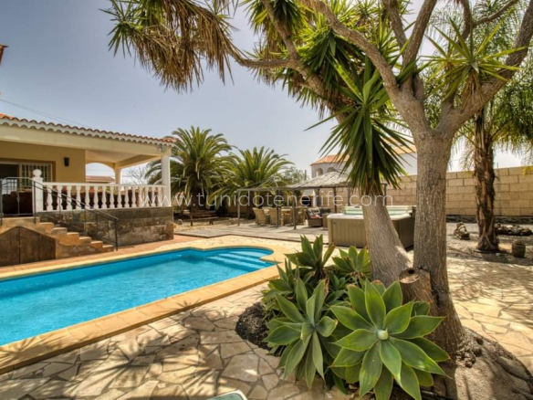 Villa for sale in Tenerife South, La Estrella del Sur, Tu Nido Tenerife