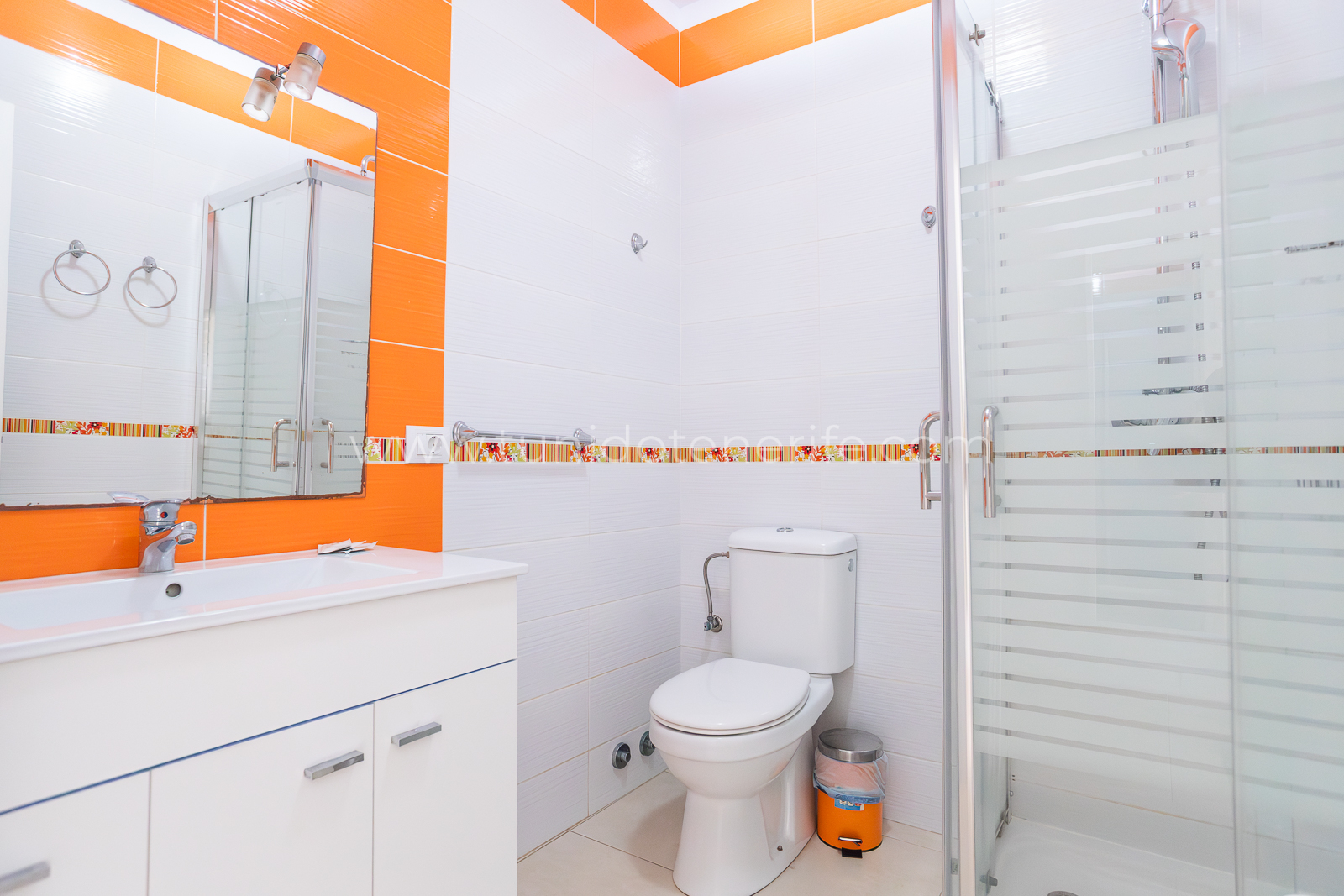 Apartament 2 camere de închiriat în Los Cristianos