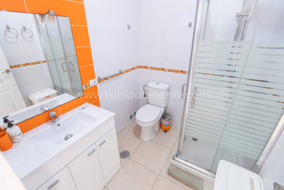 Apartament 2 camere de închiriat în Los Cristianos