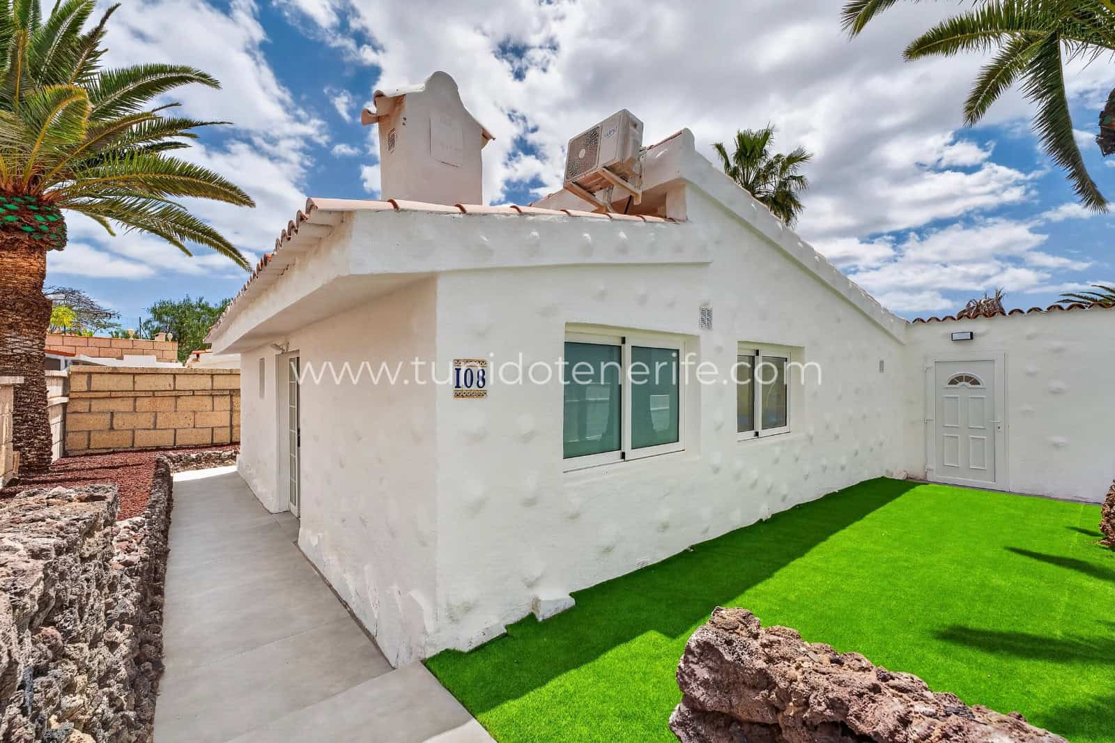 WhatsApp Image 2026-04-10 at 11.05.02 (1) SE VENDE CASA, CHAYOFA – SUR DE TENERIFE