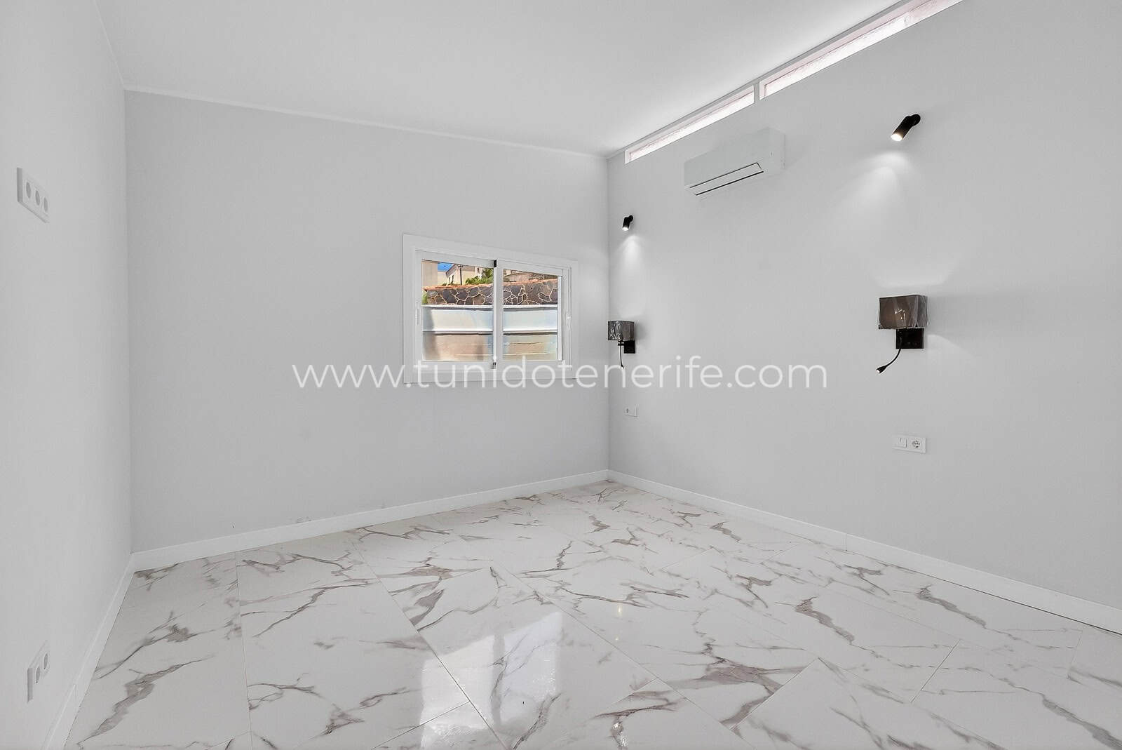 SE VENDE CASA, CHAYOFA – SUR DE TENERIFE
