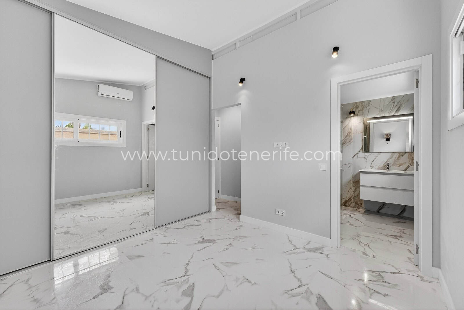 SE VENDE CASA, CHAYOFA – SUR DE TENERIFE