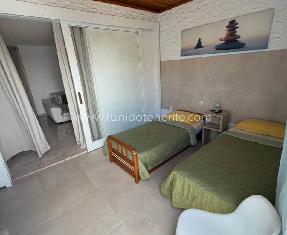 Maison à vendre à Playa de Las Americas, Tenerife South.
