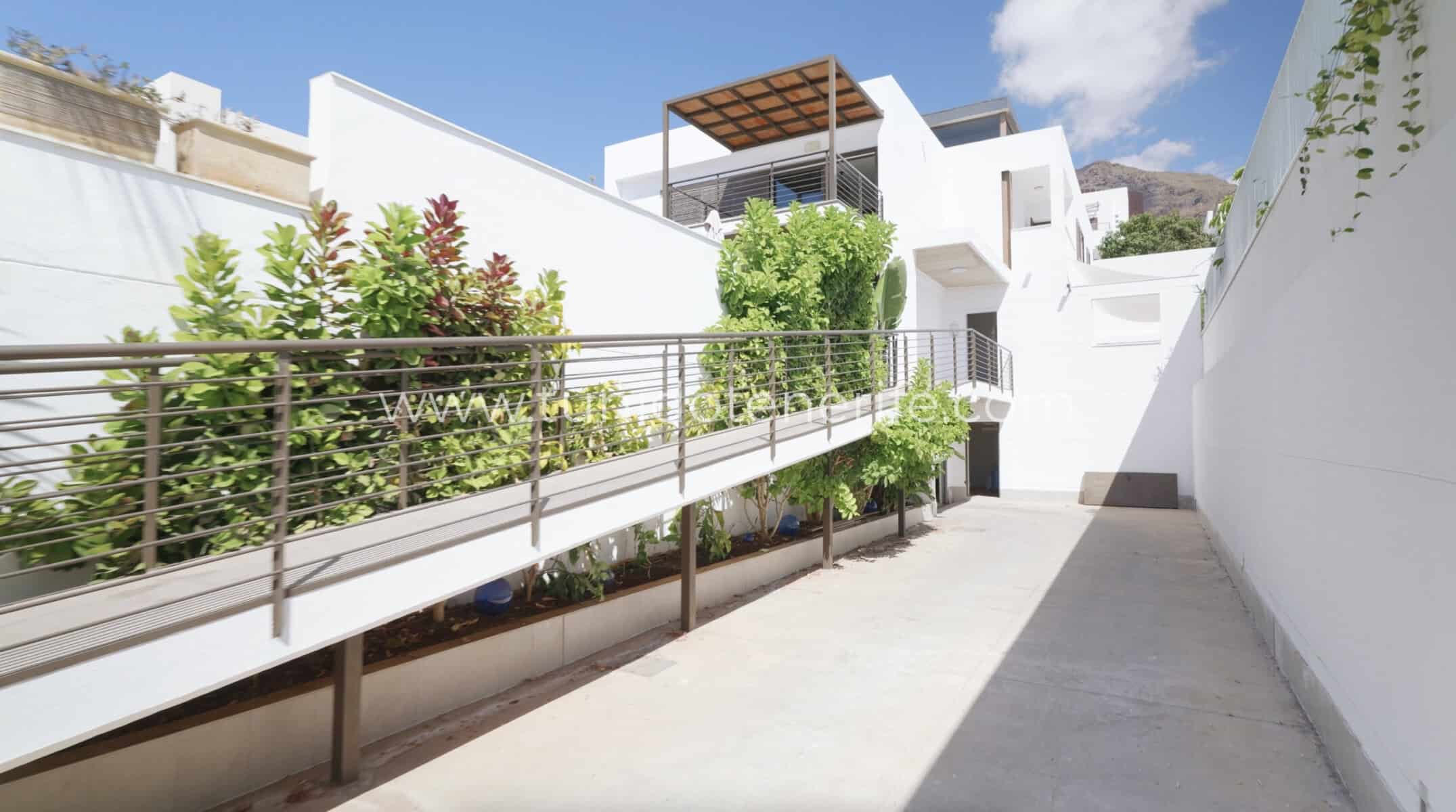 Villa en venta en Madroñal de Fañabe, Tenerife Sur
