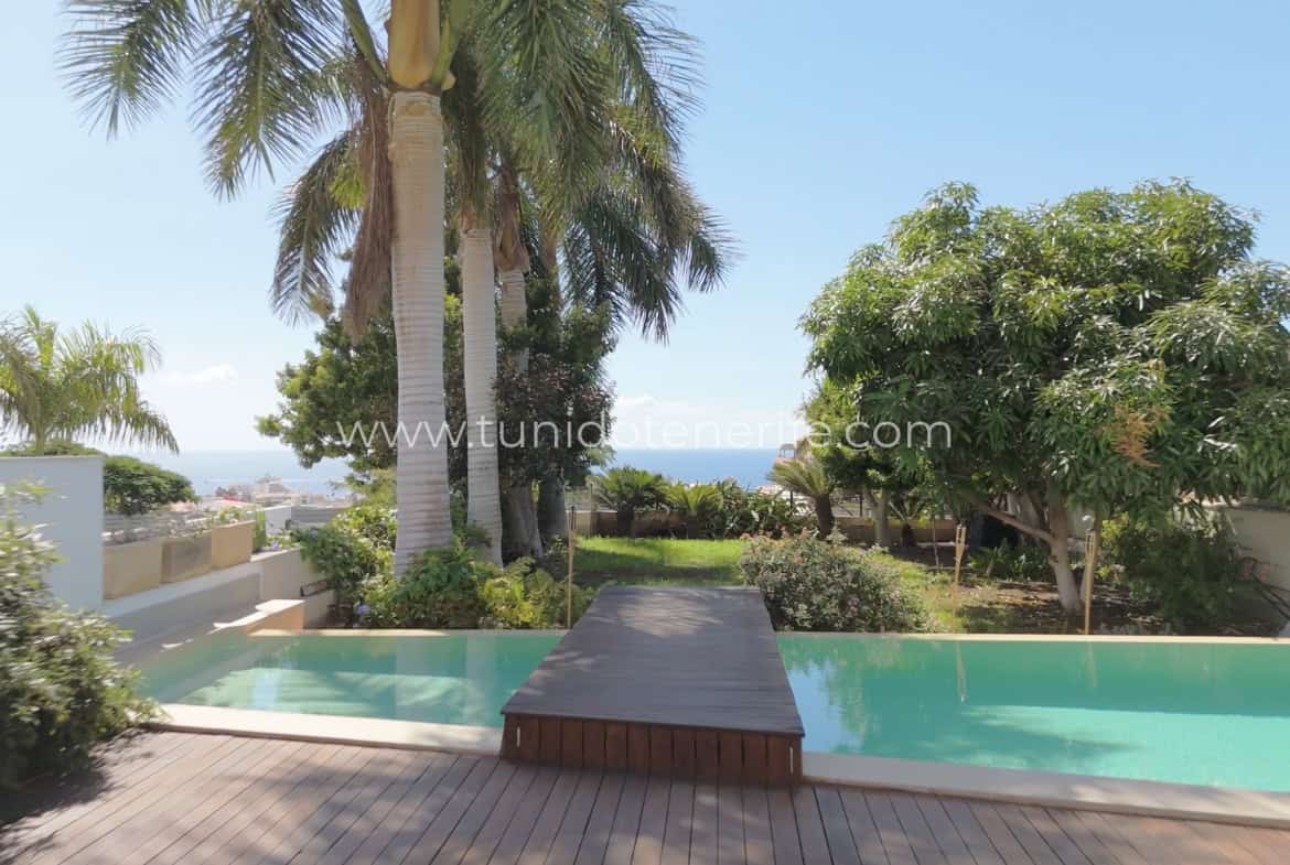 Villa en venta en Madroñal de Fañabe, Tenerife Sur
