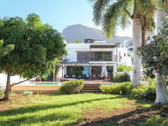 Villa en venta en Madroñal de Fañabe, Tenerife Sur