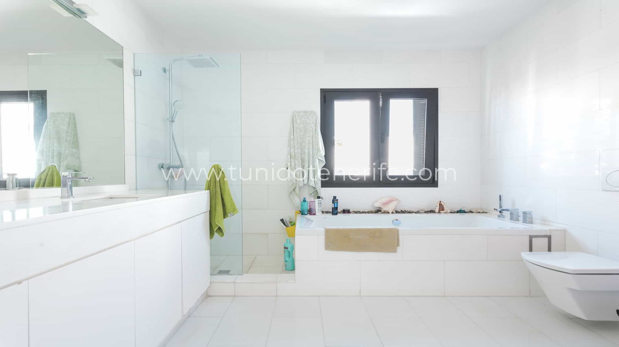 Villa en venta en Madroñal de Fañabe, Tenerife Sur