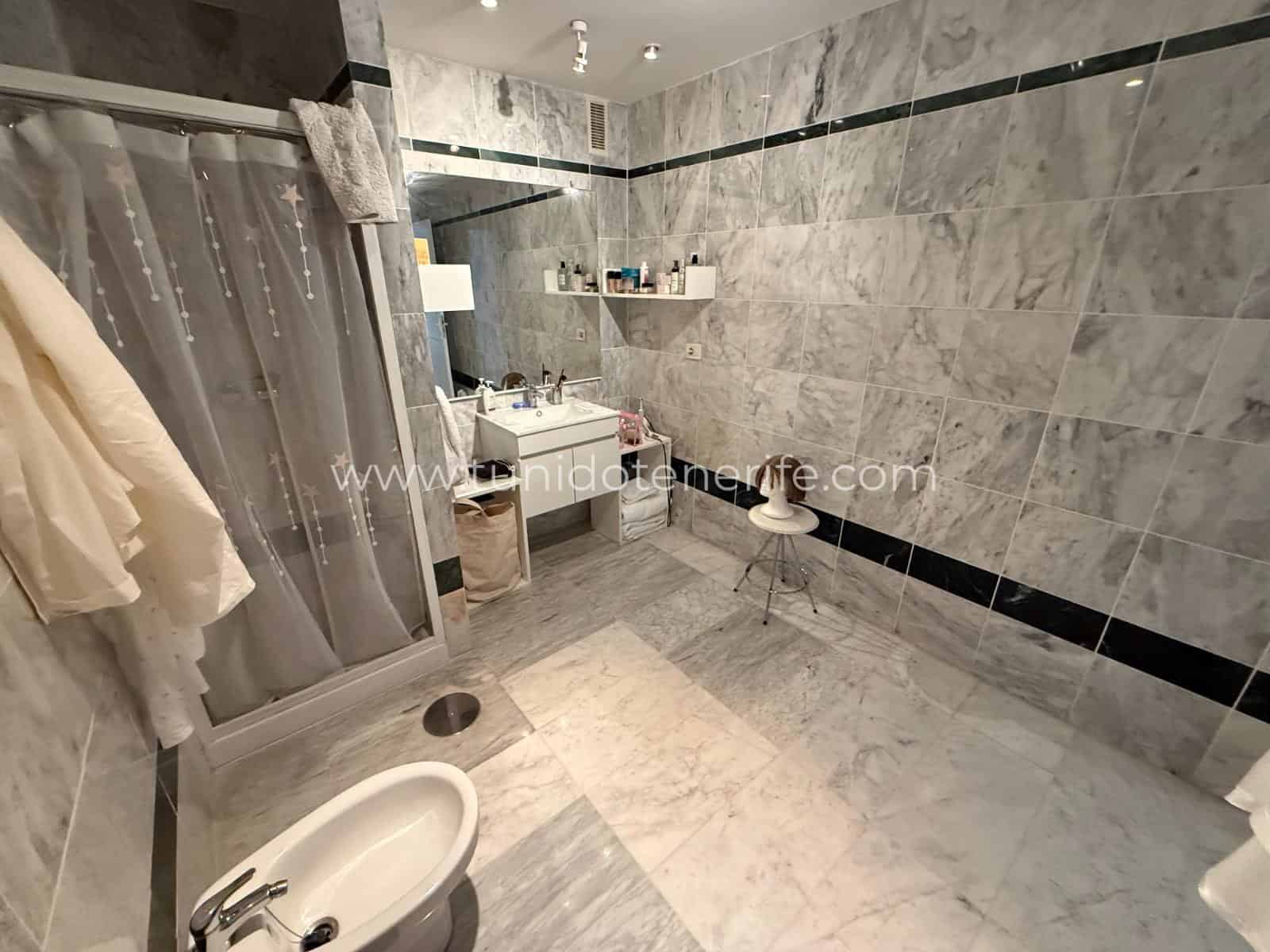 Apartamento en venta en Los Cristianos